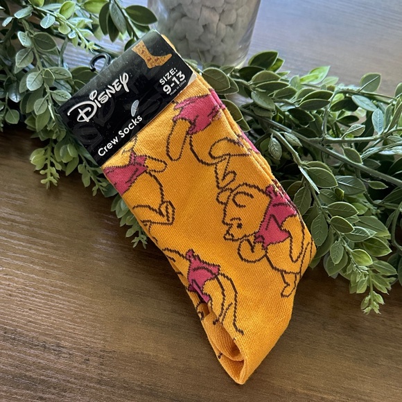 Disney Other - Disney Yellow and Pink Winnie the Pooh Socks